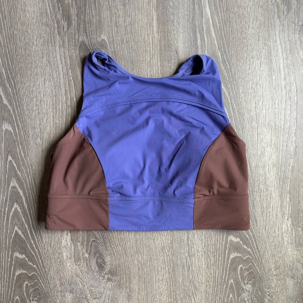 Lululemon Hike to Swim Bra - Picture 2 of 7
